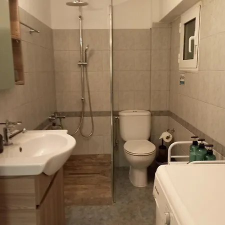 Esperos Apartment